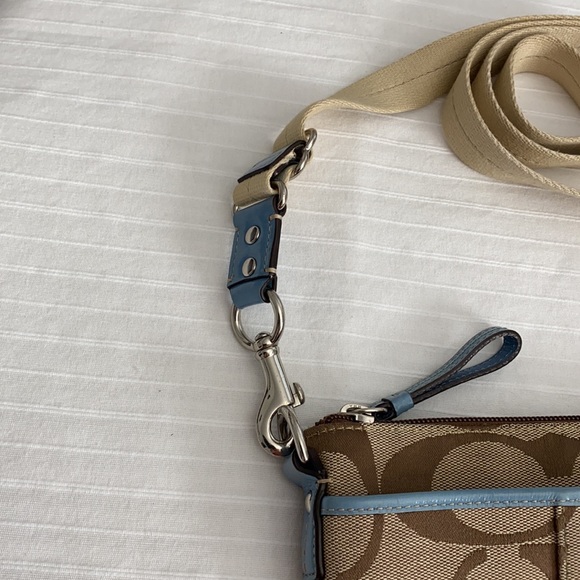 COACH - Picture 3 of 10